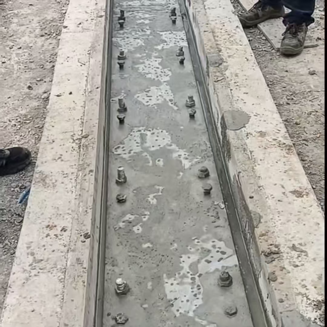 海陵港口码头起重机龙门吊重型机械设备稳固用早强快凝轨道胶泥